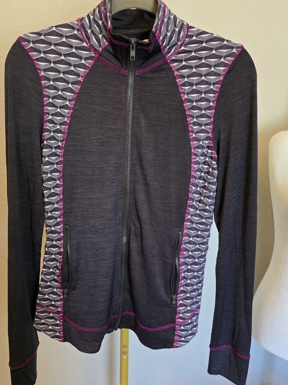 Mystree Zipper Jacket NWT Small